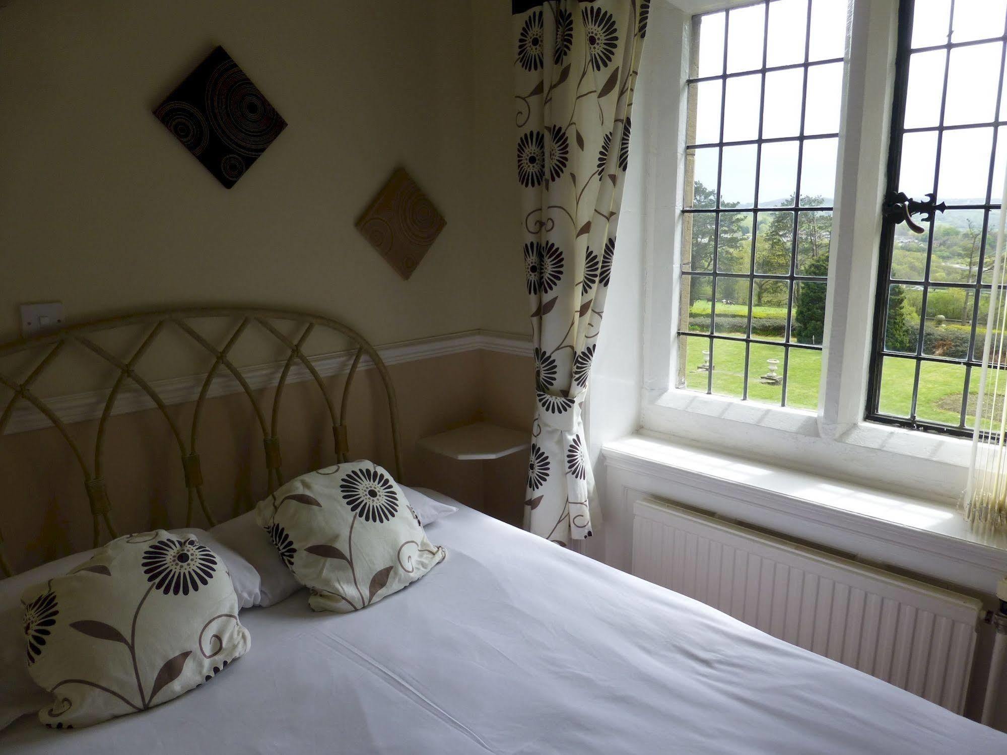 Maes Manor Country Hotel Blackwood  Buitenkant foto