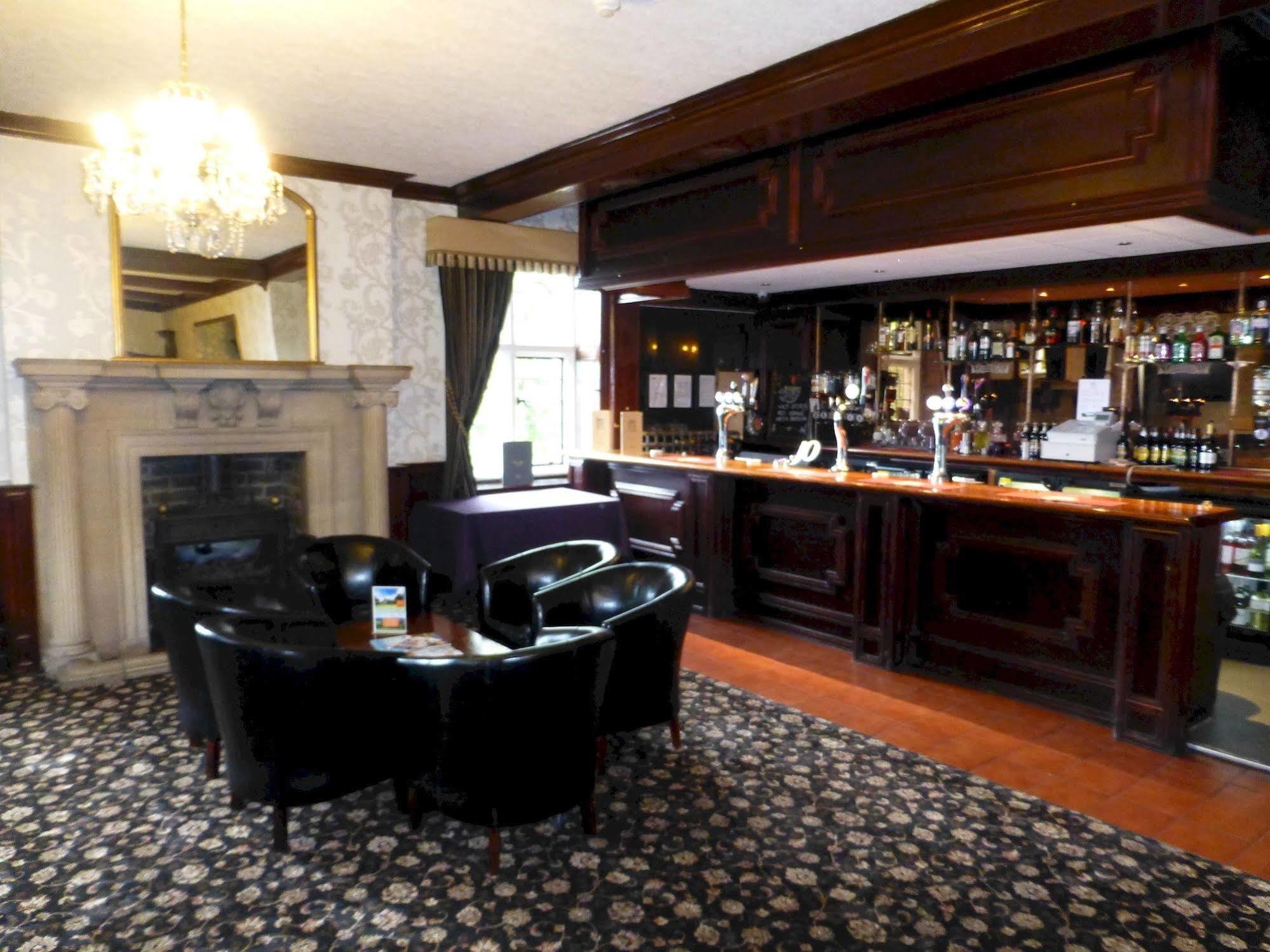 Maes Manor Country Hotel Blackwood  Buitenkant foto