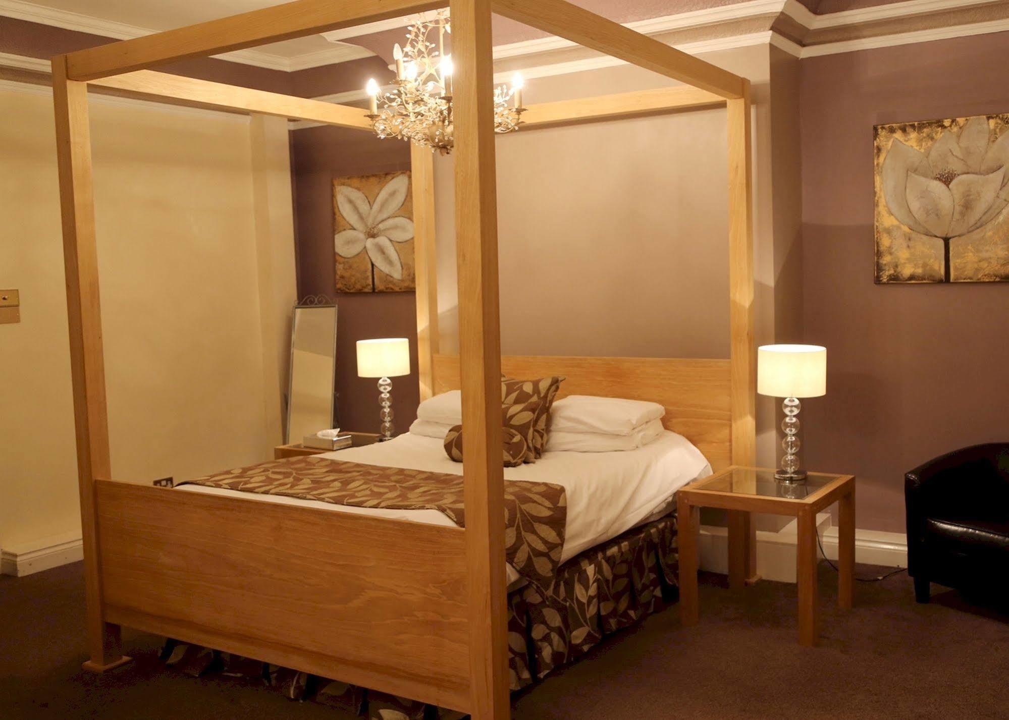 Maes Manor Country Hotel Blackwood  Buitenkant foto
